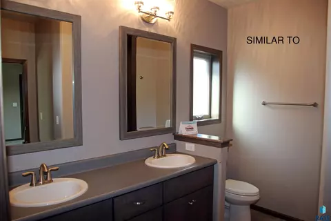 5404 E 65th St, Sioux Falls, SD 57108 photo 8