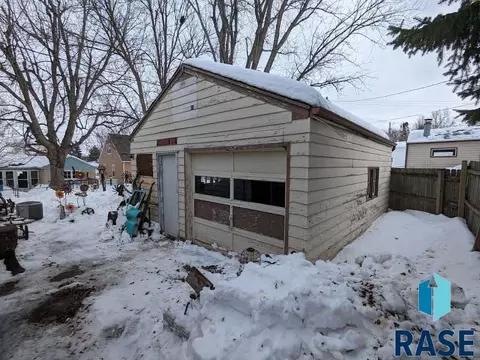 1605 E 24th St, Sioux Falls, SD 57105 photo 11