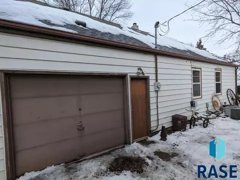 1605 E 24th St, Sioux Falls, SD 57105 photo 10
