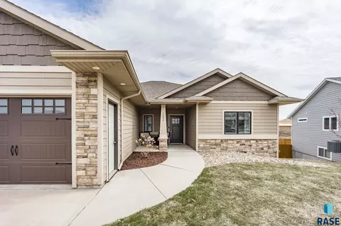 1400 Ripple Creek Rd, Dell Rapids, SD 57022 photo 2