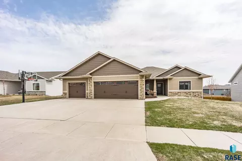 1400 Ripple Creek Rd, Dell Rapids, SD 57022 photo 1