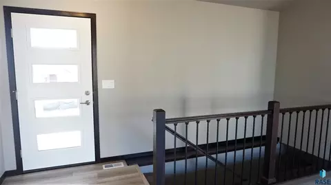 46 Chloe St, Baltic, SD 57003 photo 2