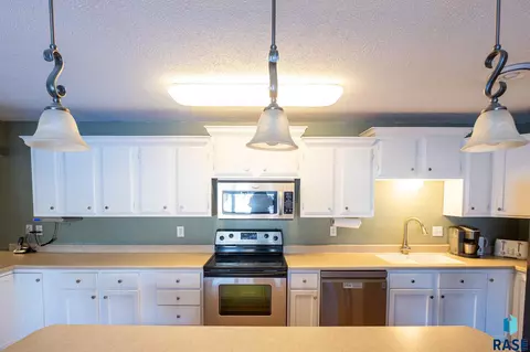 250 E Pine St, Canova, SD 57321 photo 10