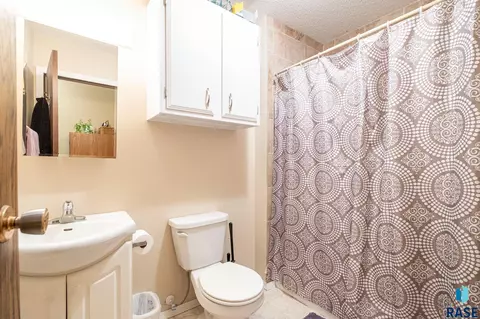 250 E Pine St, Canova, SD 57321 photo 24