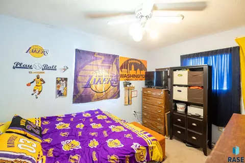250 E Pine St, Canova, SD 57321 photo 21