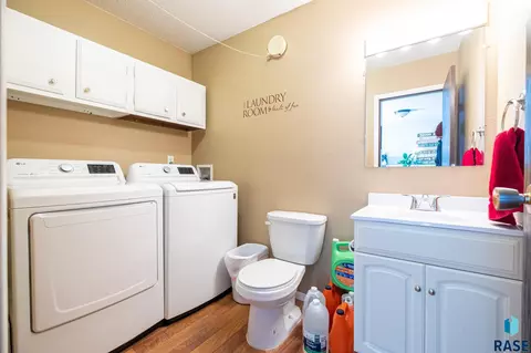 250 E Pine St, Canova, SD 57321 photo 25
