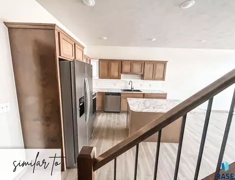 8133 E Tencate Pl, Sioux Falls, SD 57110 photo 4
