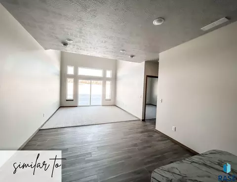 8133 E Tencate Pl, Sioux Falls, SD 57110 photo 10