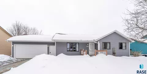 301 W Spruce St, Brandon, SD 57005 photo 2