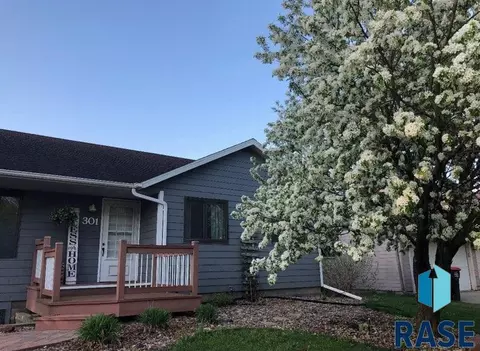 301 W Spruce St, Brandon, SD 57005 photo 3