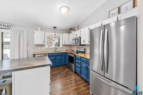 301 W Spruce St, Brandon, SD 57005 photo 15