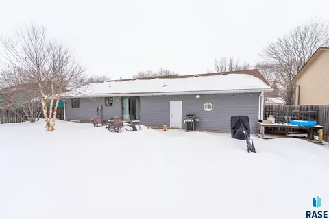 301 W Spruce St, Brandon, SD 57005 photo 39