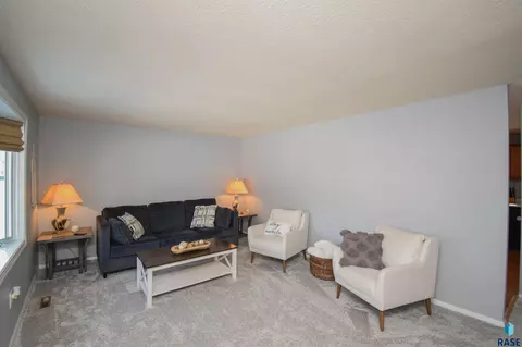 4001 E 22nd St, Sioux Falls, SD 57103 photo 11