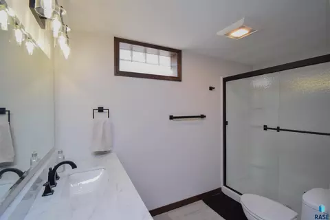 4001 E 22nd St, Sioux Falls, SD 57103 photo 31