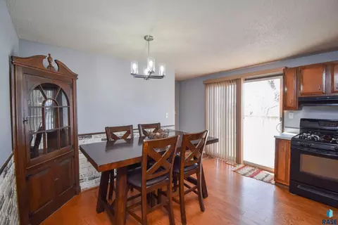4001 E 22nd St, Sioux Falls, SD 57103 photo 8