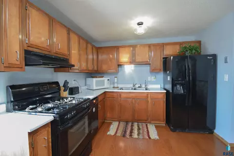 4001 E 22nd St, Sioux Falls, SD 57103 photo 6