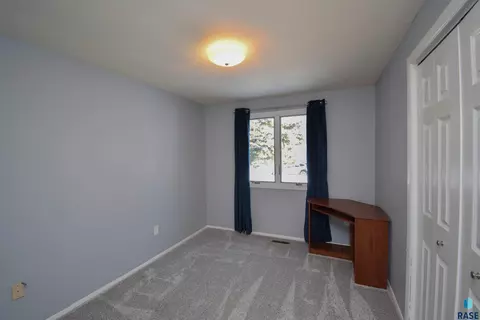 4001 E 22nd St, Sioux Falls, SD 57103 photo 21