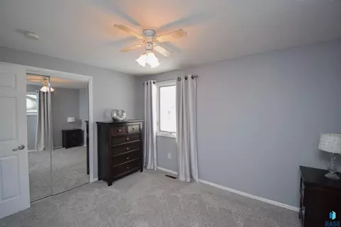 4001 E 22nd St, Sioux Falls, SD 57103 photo 14
