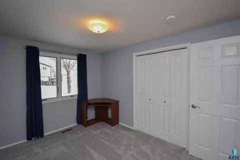 4001 E 22nd St, Sioux Falls, SD 57103 photo 22