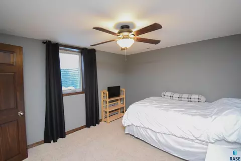 4001 E 22nd St, Sioux Falls, SD 57103 photo 27