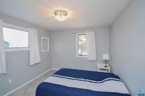 4001 E 22nd St, Sioux Falls, SD 57103 photo 16