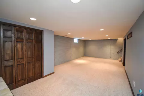 4001 E 22nd St, Sioux Falls, SD 57103 photo 25