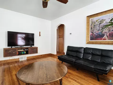 3100 S Summit Ave, Sioux Falls, SD 57105 photo 4