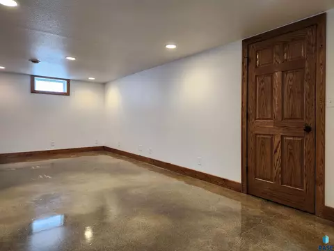 3100 S Summit Ave, Sioux Falls, SD 57105 photo 16