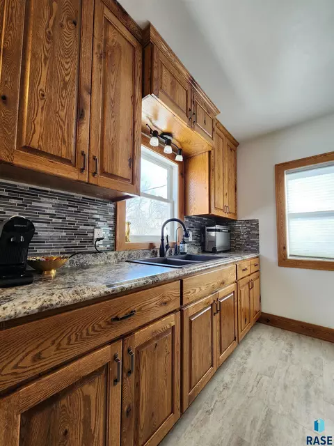 3100 S Summit Ave, Sioux Falls, SD 57105 photo 6