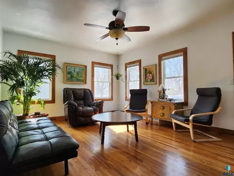 3100 S Summit Ave, Sioux Falls, SD 57105 photo 2
