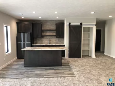 7308 E Misty Knoll Cir, Sioux Falls, SD 57110 photo 21