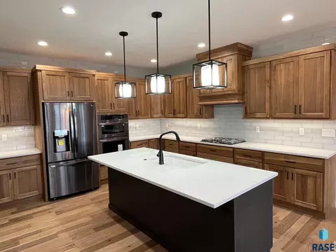 7308 E Misty Knoll Cir, Sioux Falls, SD 57110 photo 6
