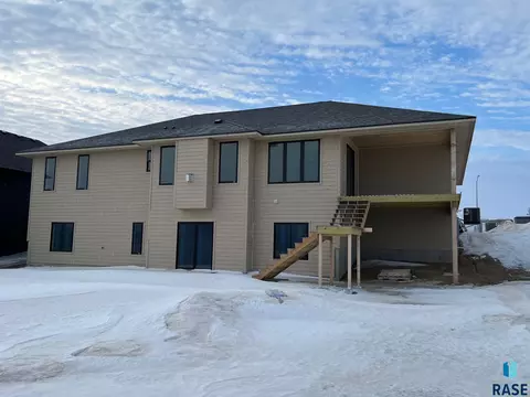7308 E Misty Knoll Cir, Sioux Falls, SD 57110 photo 2