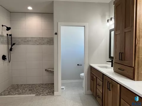 7308 E Misty Knoll Cir, Sioux Falls, SD 57110 photo 13