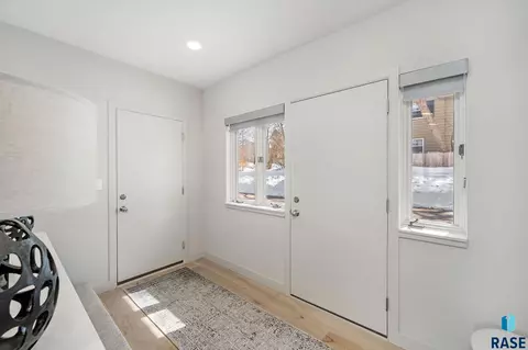 305 E 32nd St, Sioux Falls, SD 57105 photo 17