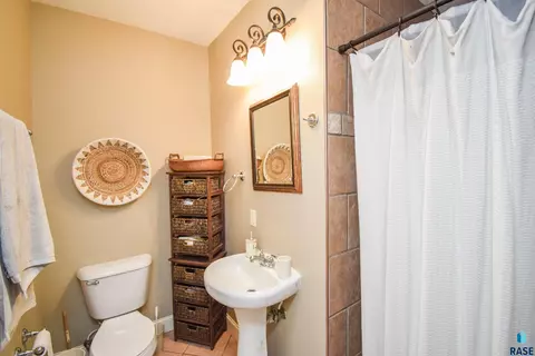 300 E Pinehurst Dr, Sioux Falls, SD 57108 photo 47