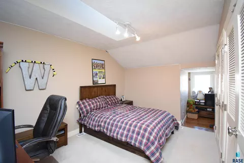300 E Pinehurst Dr, Sioux Falls, SD 57108 photo 38