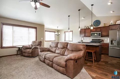 3505 E Brewster St, Sioux Falls, SD 57108 photo 5
