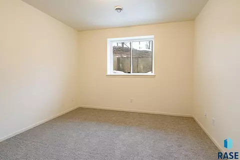 1405 S Lighthouse Pl, Sioux Falls, SD 57103 photo 30