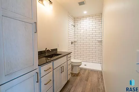 1405 S Lighthouse Pl, Sioux Falls, SD 57103 photo 27