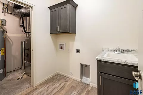 1405 S Lighthouse Pl, Sioux Falls, SD 57103 photo 32