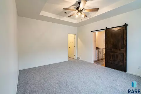 1405 S Lighthouse Pl, Sioux Falls, SD 57103 photo 25
