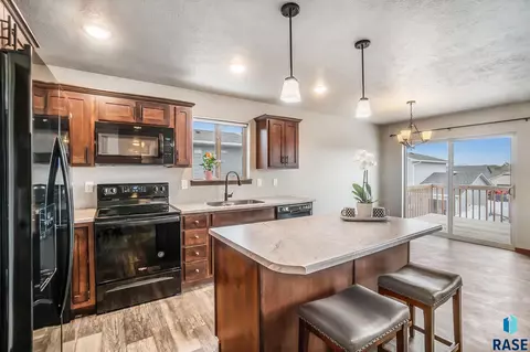 6615 W 5th St, Sioux Falls, SD 57107 photo 8