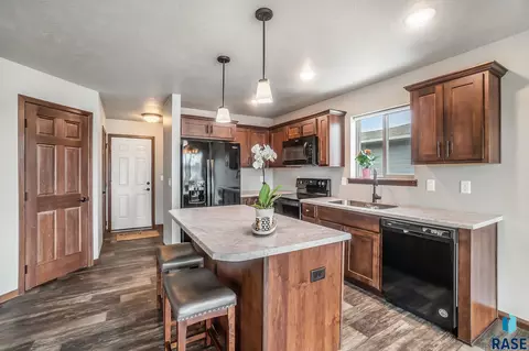 6615 W 5th St, Sioux Falls, SD 57107 photo 7