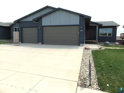 6615 W 5th St, Sioux Falls, SD 57107 photo 2