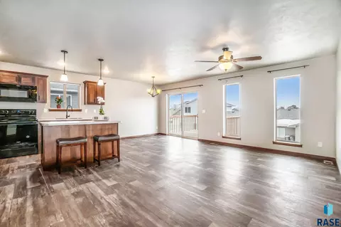 6615 W 5th St, Sioux Falls, SD 57107 photo 3