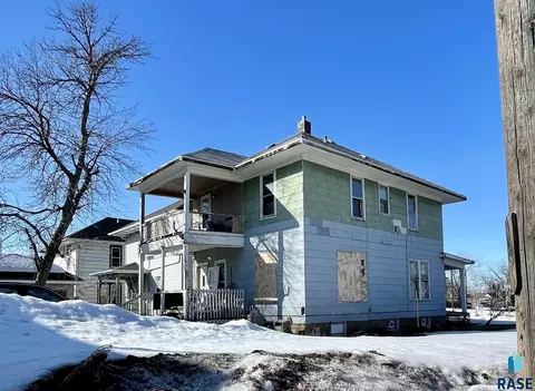1119 E 6 St, Sioux Falls, SD 57103 photo 2