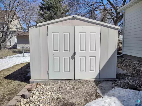 504 E 4th St, Miller, SD 57362 photo 75