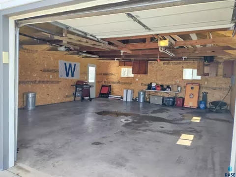 504 E 4th St, Miller, SD 57362 photo 57