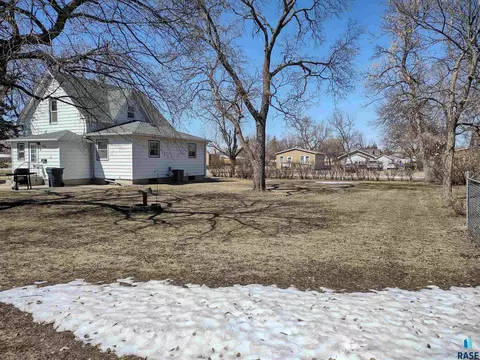 504 E 4th St, Miller, SD 57362 photo 44